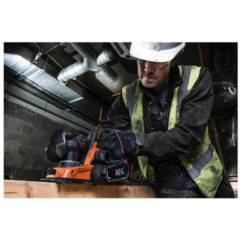 Rabot AEG 18V Brushless 82mm - Sans Batterie Ni Chargeur BHO18BL-0 4 Rabot AEG 18V Brushless 82mm - Sans Batterie Ni Chargeur BHO18BL-0 – Image 2