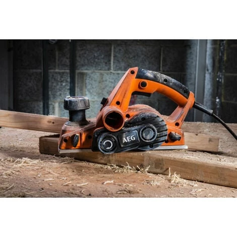 Rabot AEG 700W - 82mm PL700 5 Rabot AEG 700W - 82mm PL700 – Image 3